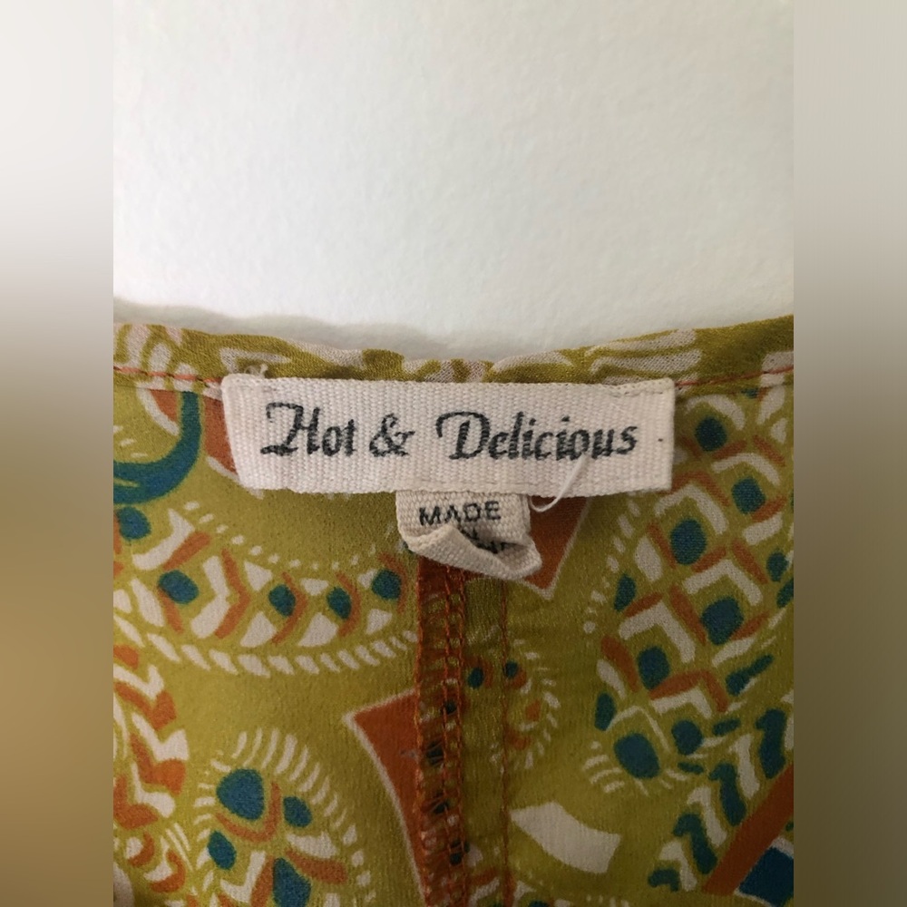 Hot & Delicious Kerchief style cold shoulder blouse - Picture 5 of 7